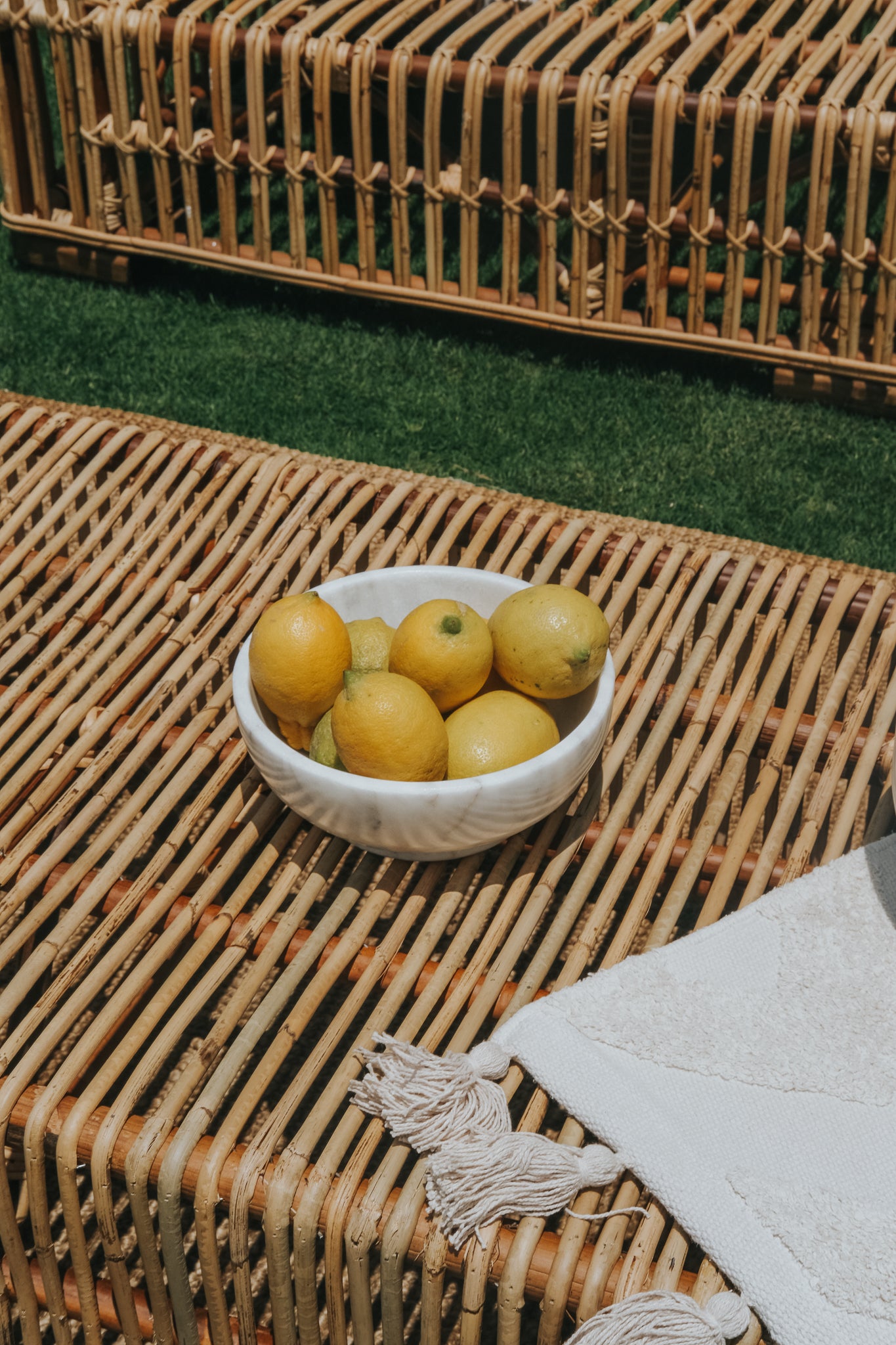 Marble bowls - white.